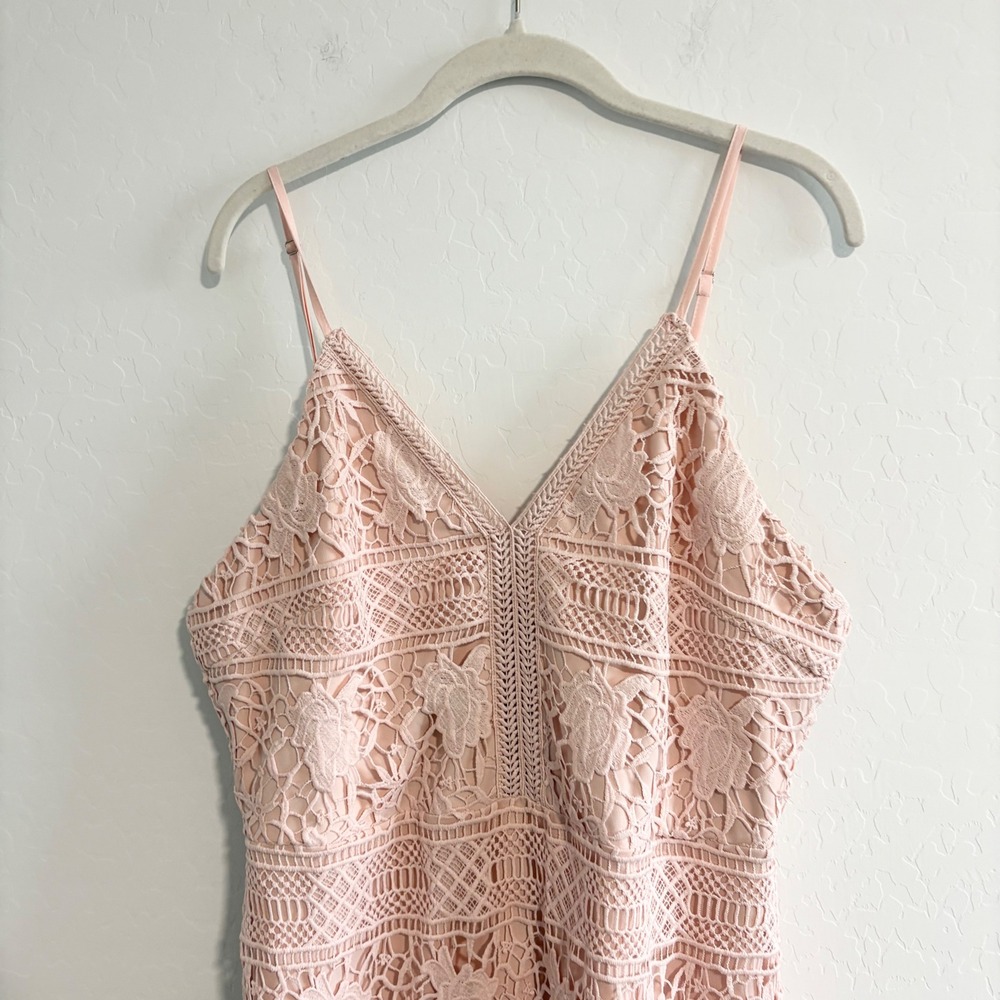 Two Sisters The Label Pink Lace Midi Dress V-Neck Ruffle Hem Size 12 - Picture 2 of 6